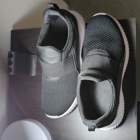 Torrid WW 7.5 Slip on sneakers - Picture 3 of 4